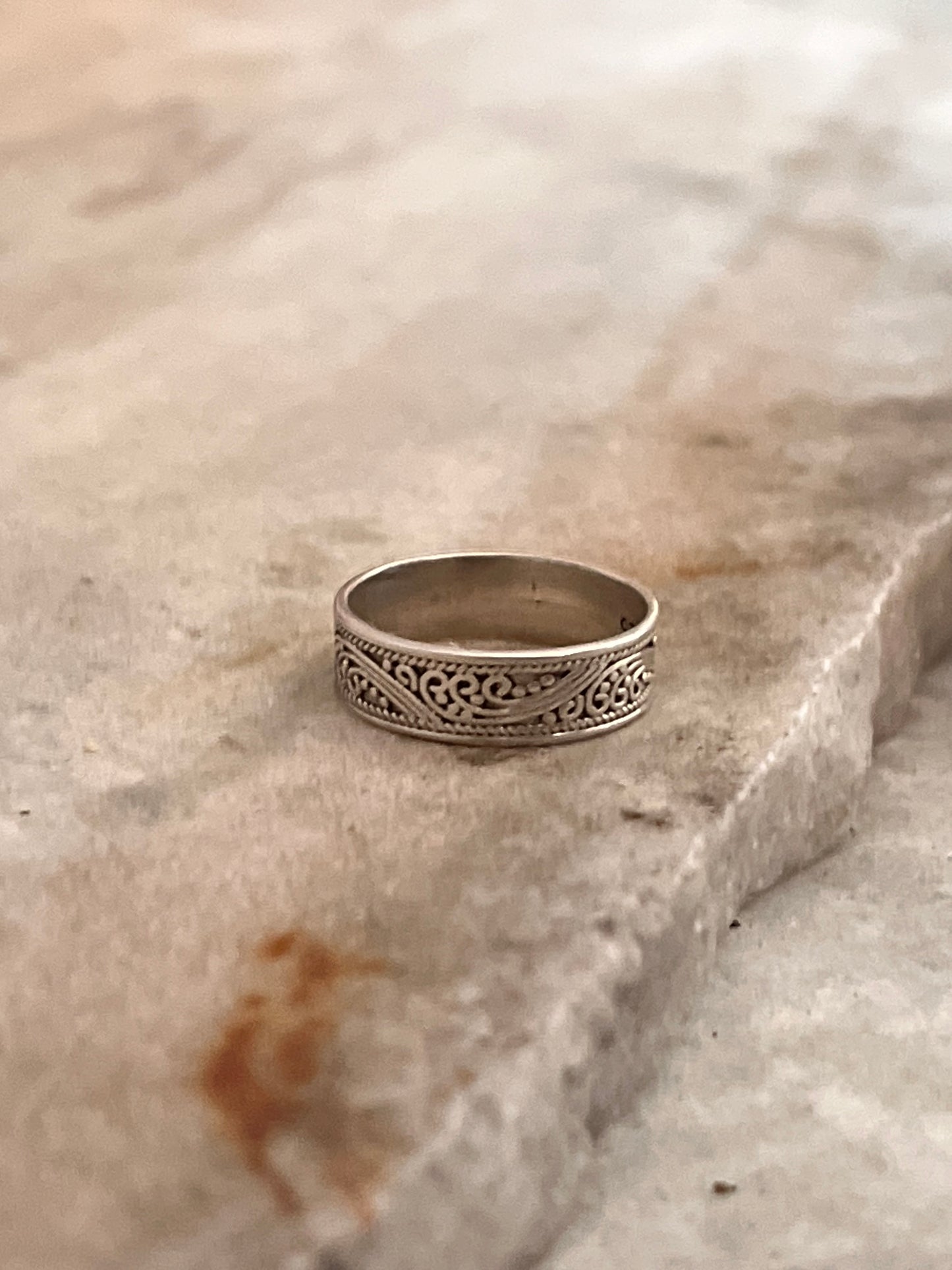 Vintage Beauty 925 Sterling Silver Ring - Tarakaya Silver