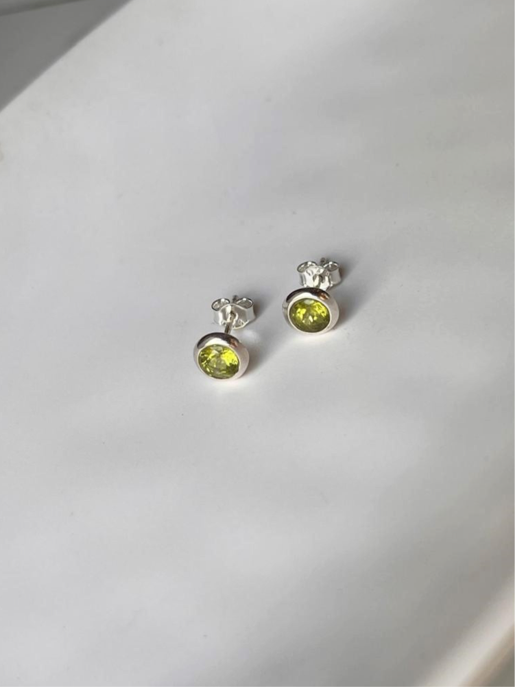 Peridot 6mm 925 Sterling Silver Studs
