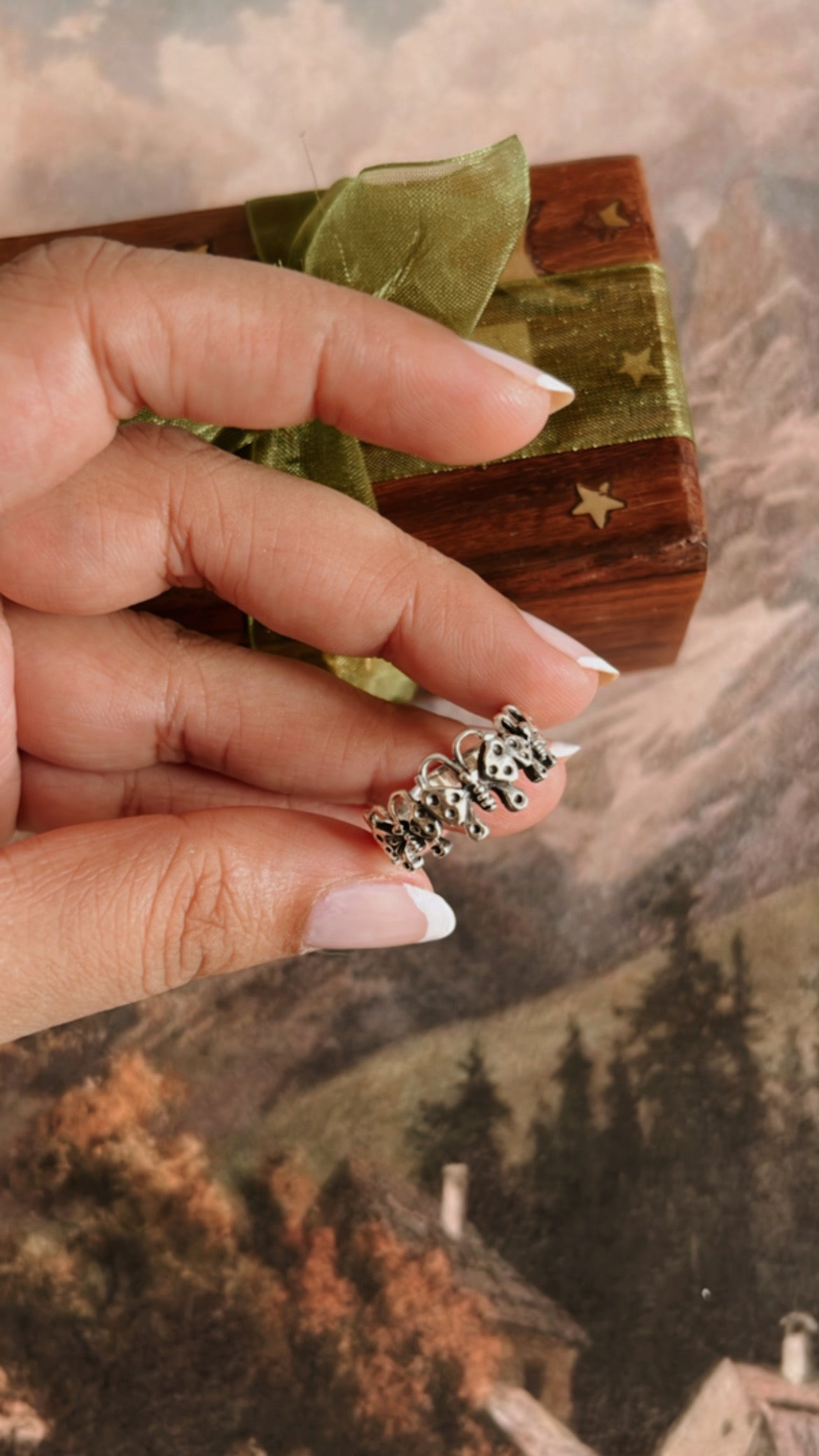 Unique Butterflies Band Ring Set in Silver