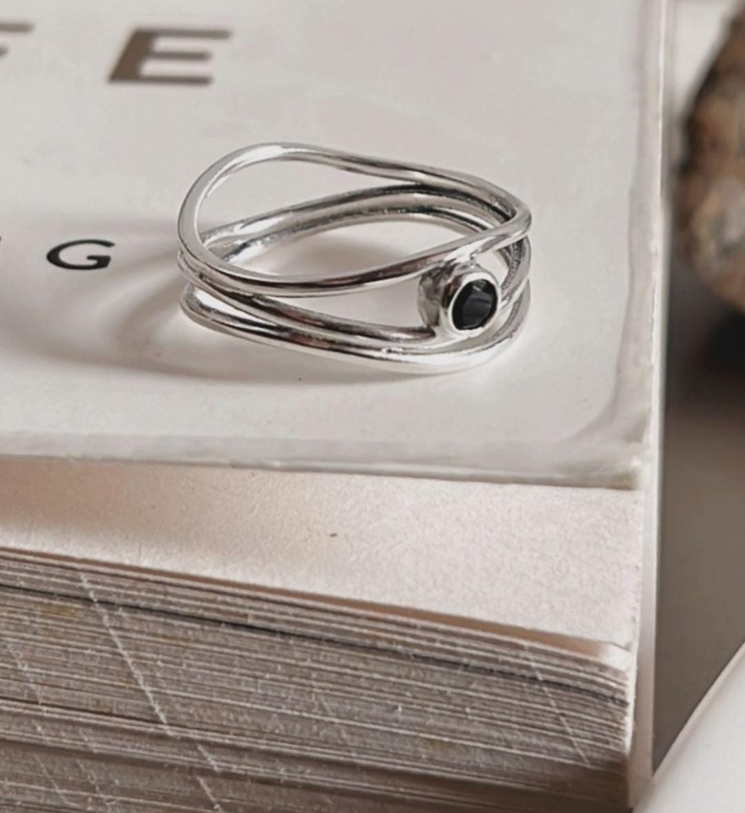 Black Onyx Wire Wrap Silver Ring