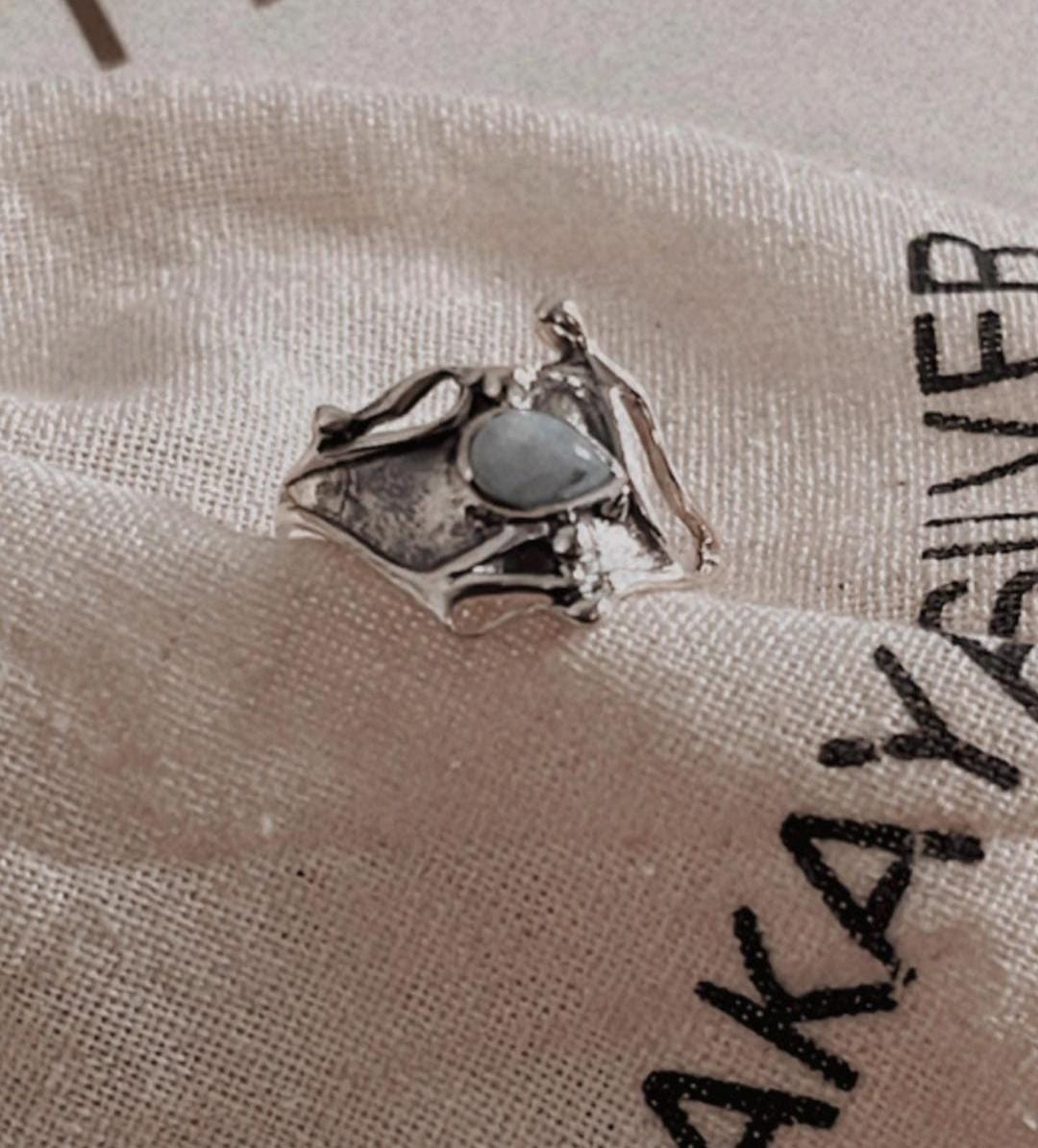 Elegant Larimar Molten Drip 925 Silver Ring for Statement Look