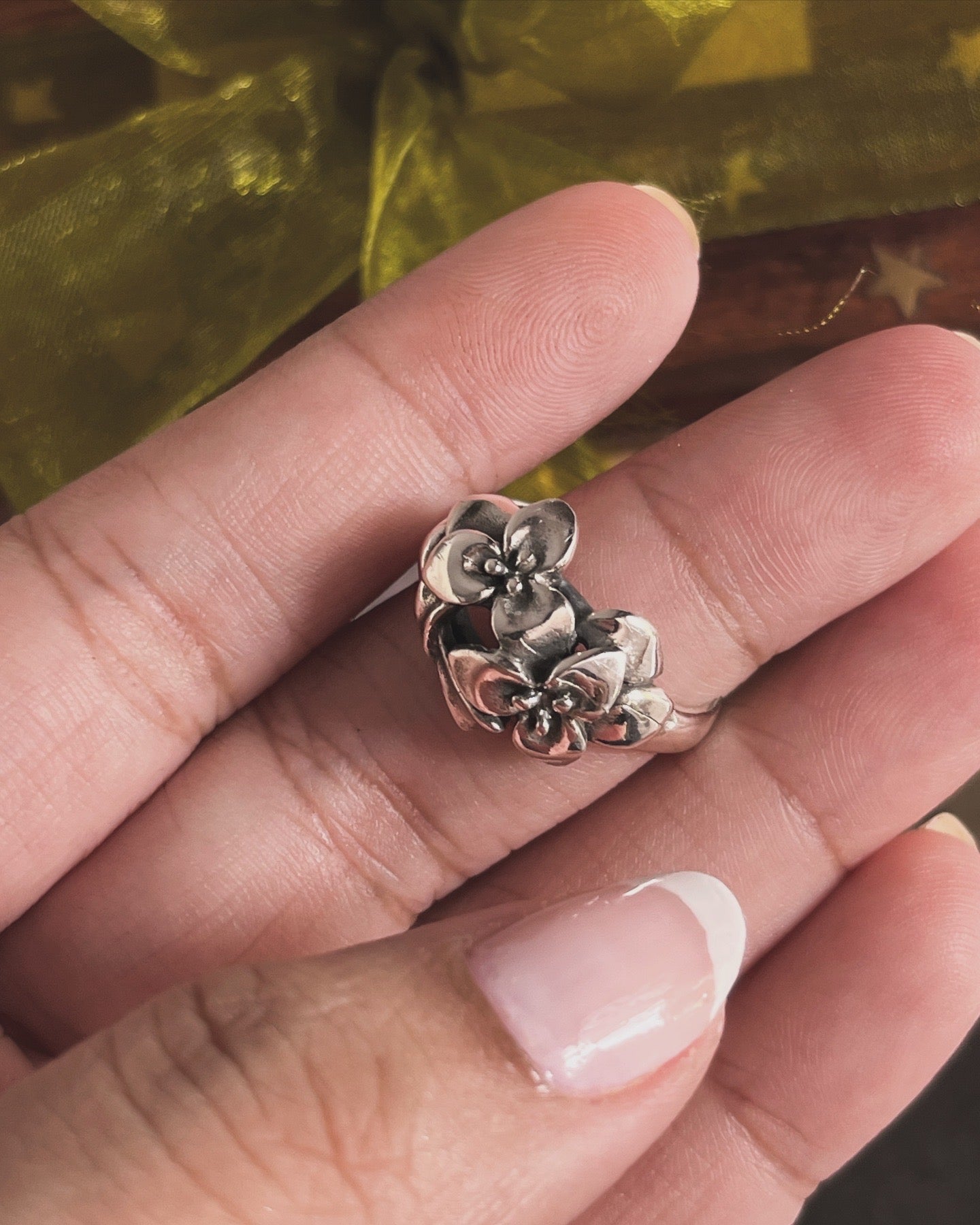 Charming Flower Bouquet Ring in Silver