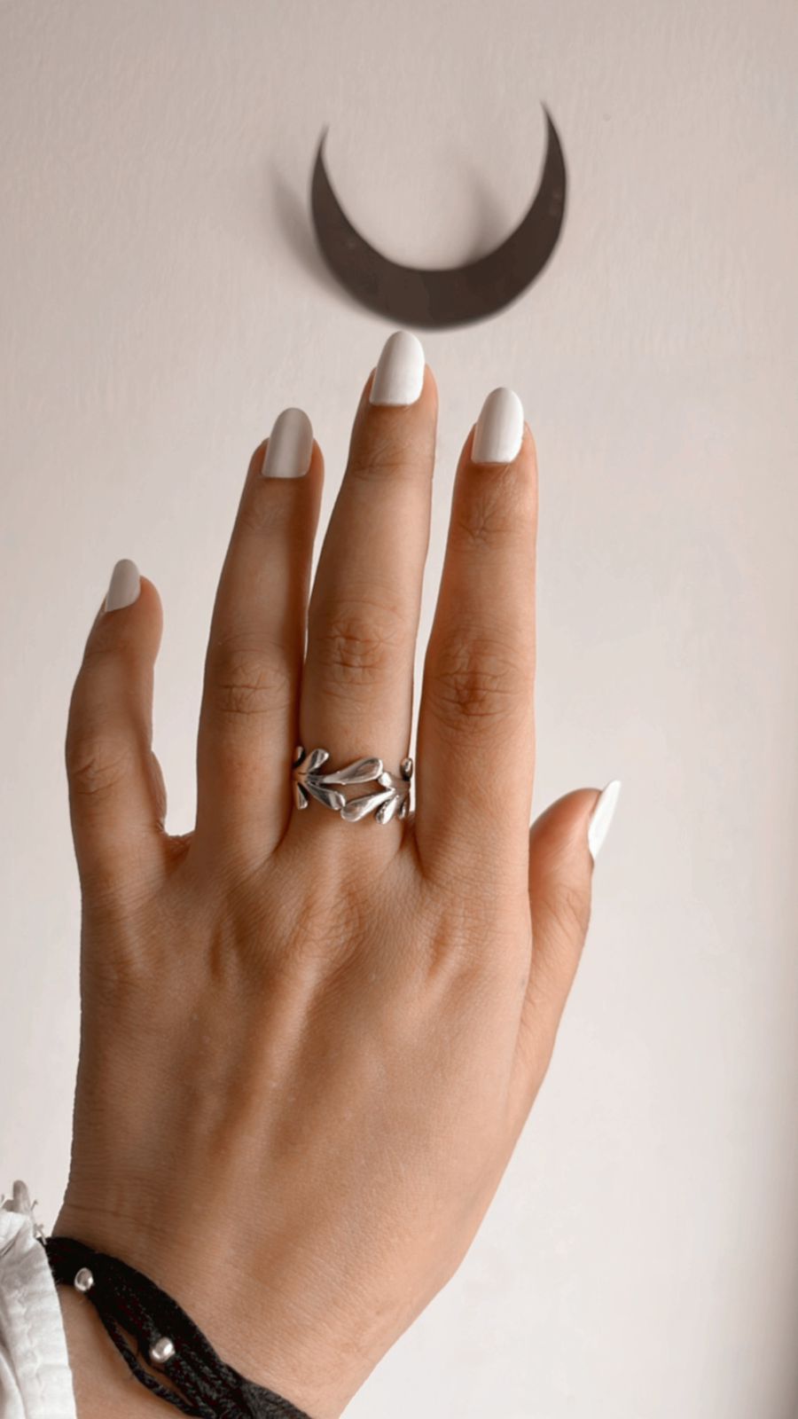 Molten Leaf Silver Ring with Artistic and Fluid Design