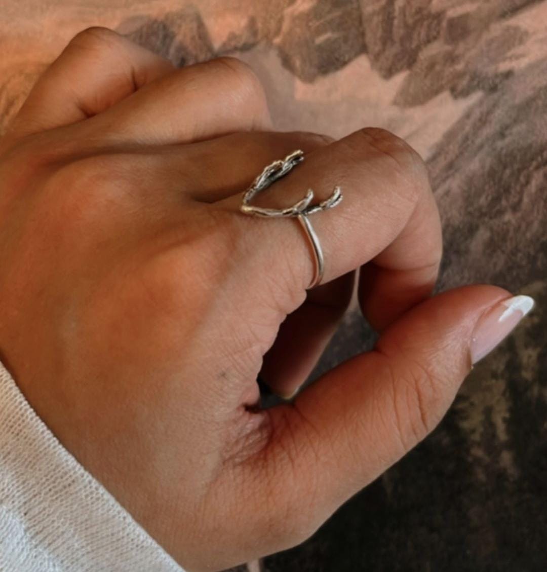 Antler 2 silver ring featuring bold and distinctive antler details.