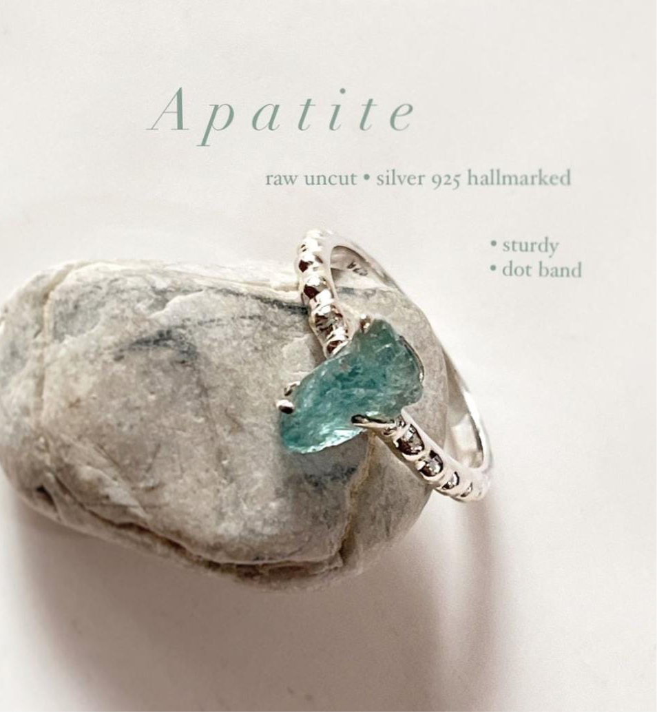 Luxury Blue Apatite Raw Uncut Silver Ring with Dot Band
