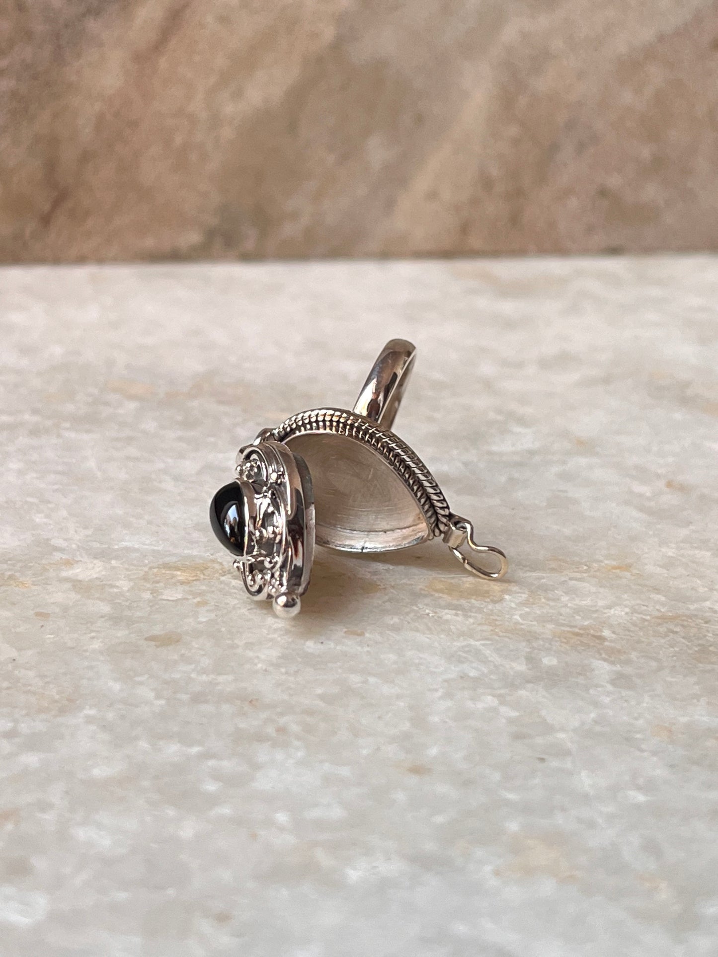 Black Onyx Storage 925 Sterling Silver Ring