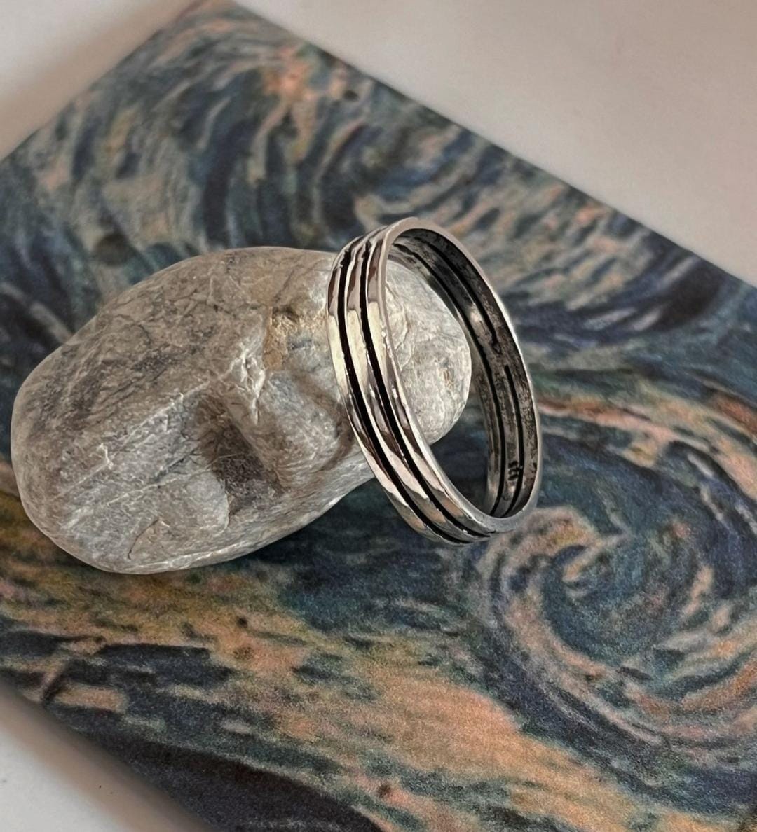 Charming three stack band ring in sterling silver