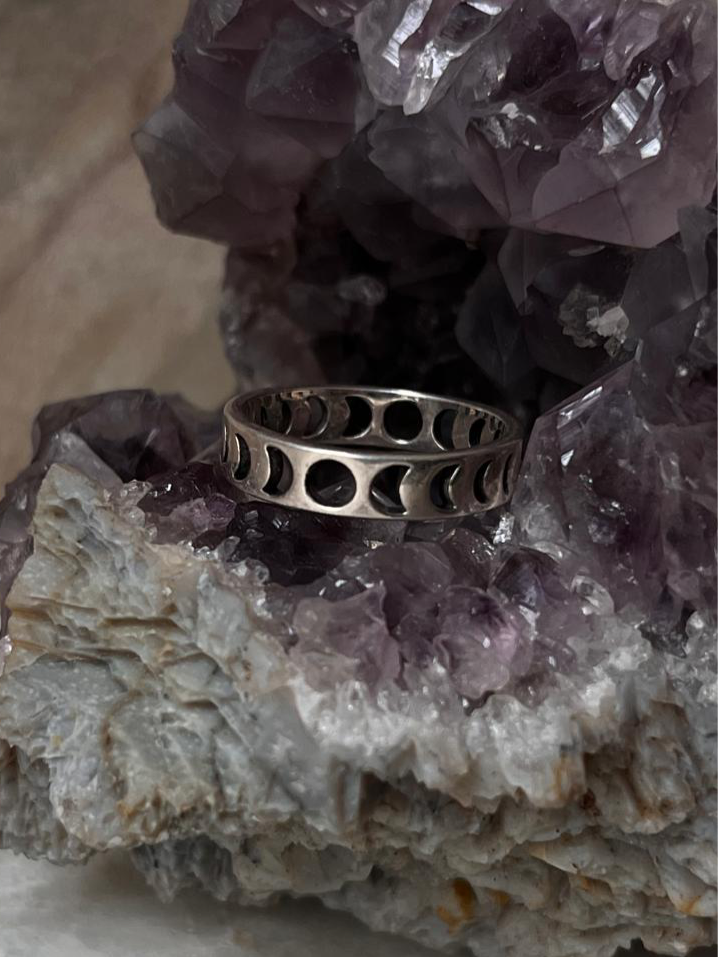 Minimalist moon phase ring in 925 sterling silver