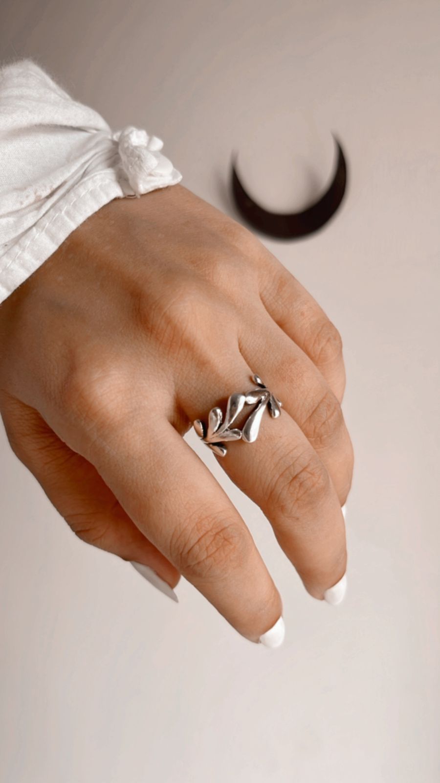 Molten Leaf Silver Ring with Nature-Inspired Design