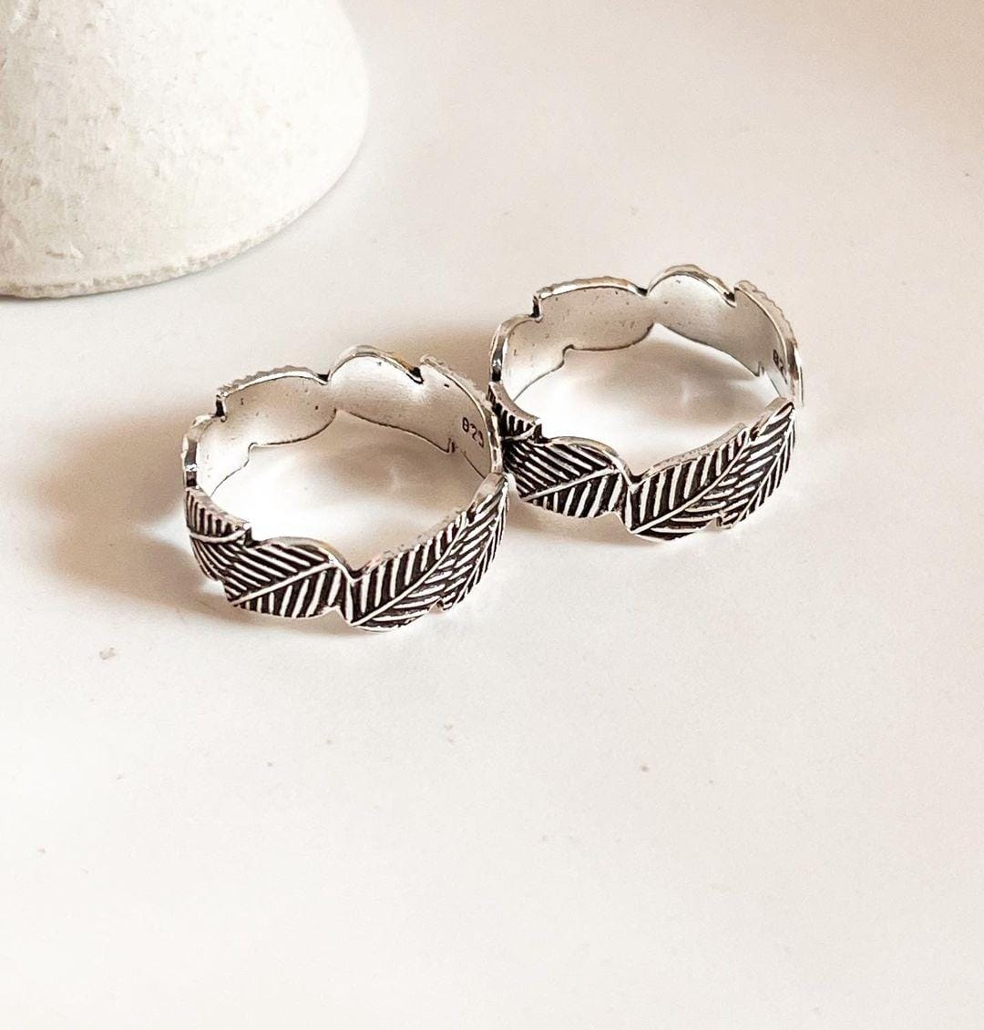Handcrafted Leafy Band Toe Ring in Pure Silver