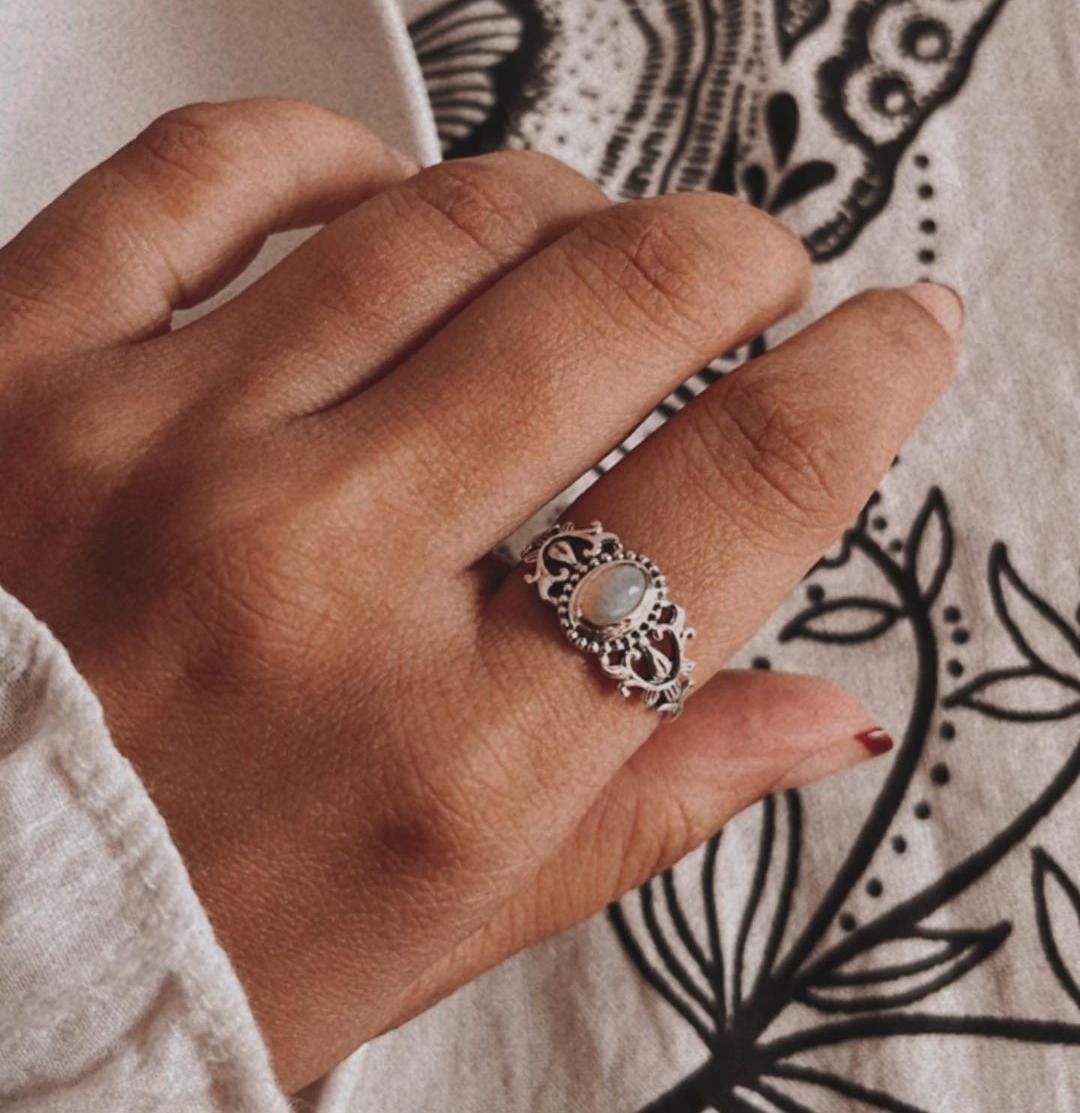 Opal silver ring with vintage design