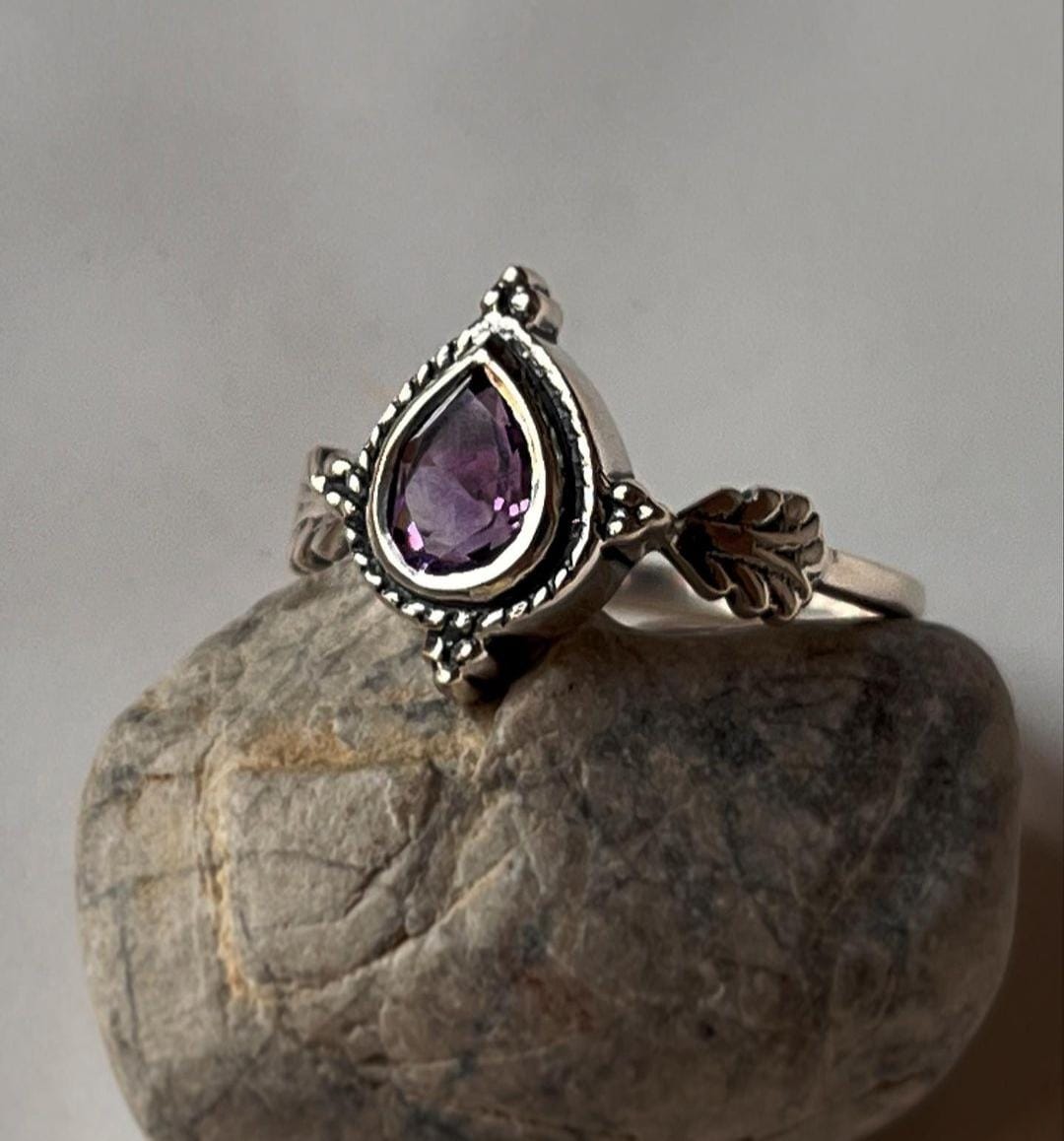 Amethyst Pear-Shaped Silver Ring with Bohemian Design