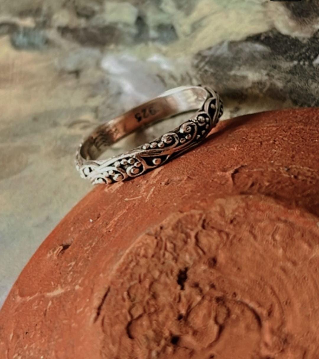 Timeless Thin Silver Ring with Vintage Design