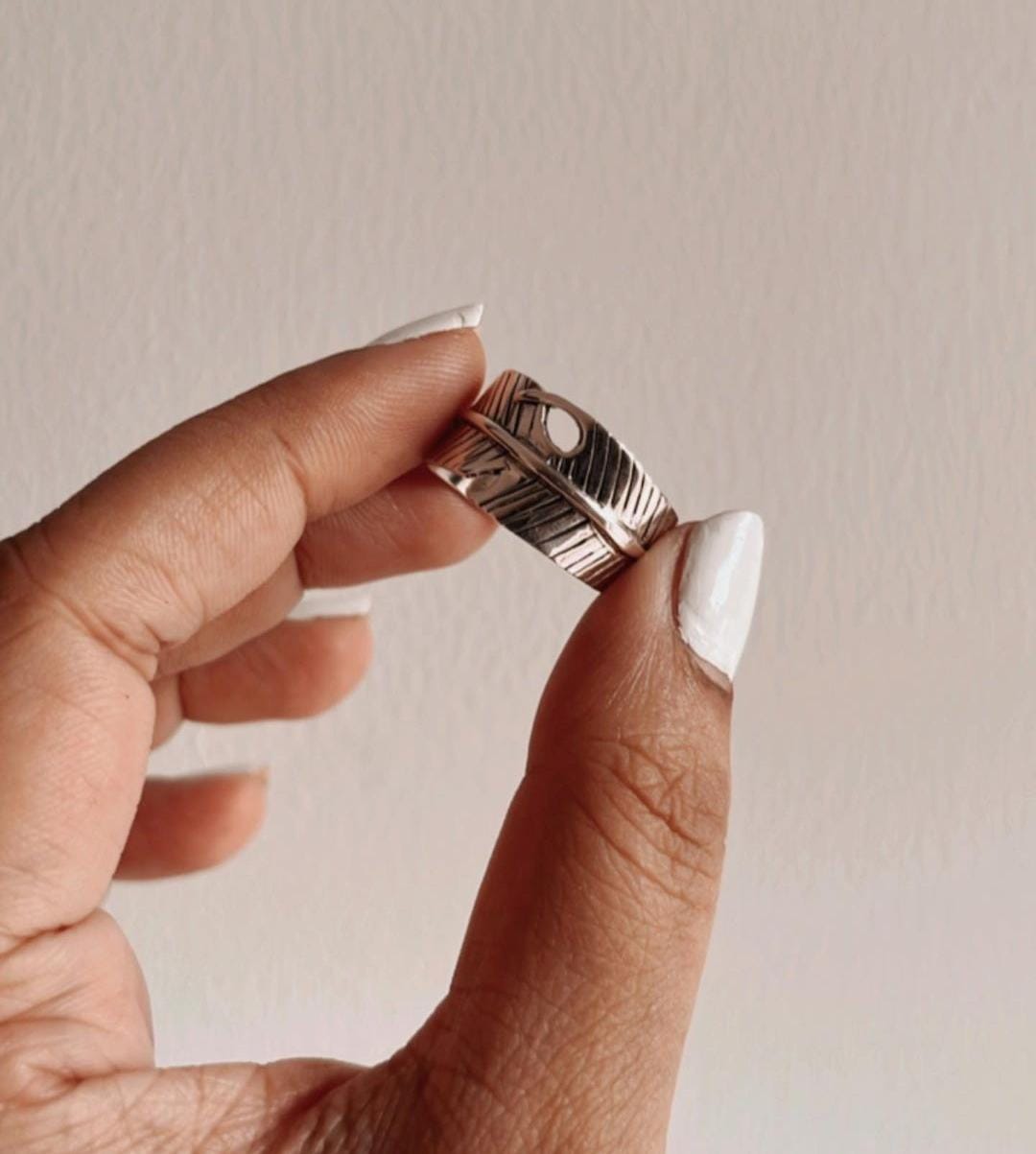 Stylish feather wrap adjustable silver ring for a comfortable and customizable fit