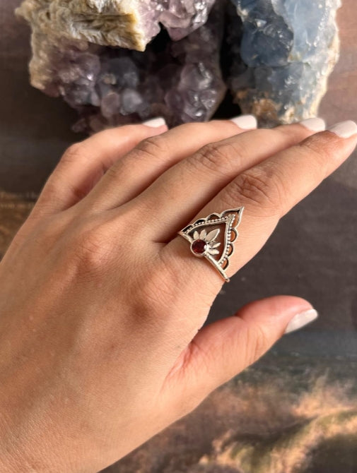 Garnet silver ring with unique boho crown design