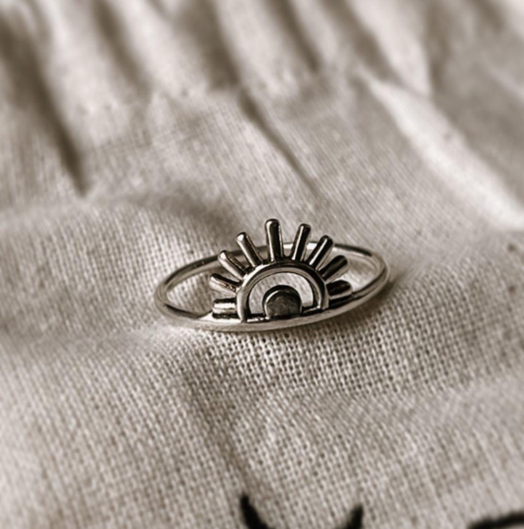 Sunrise sterling silver ring