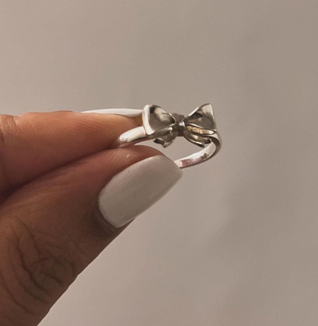 Luxury Bow Silver Ring