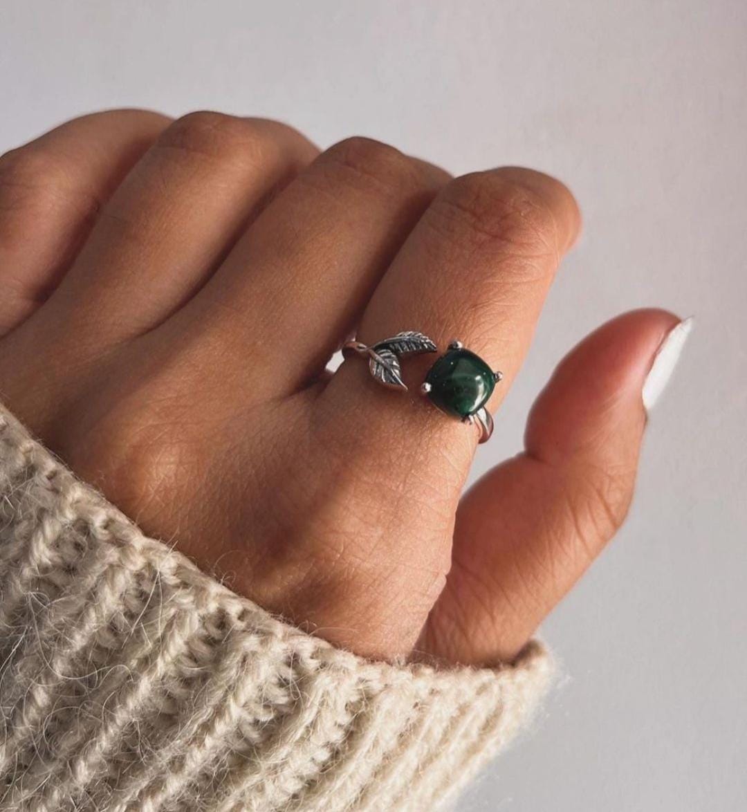 Charming Malachite Forest Enchantment Silver Ring for Timeless Fashion