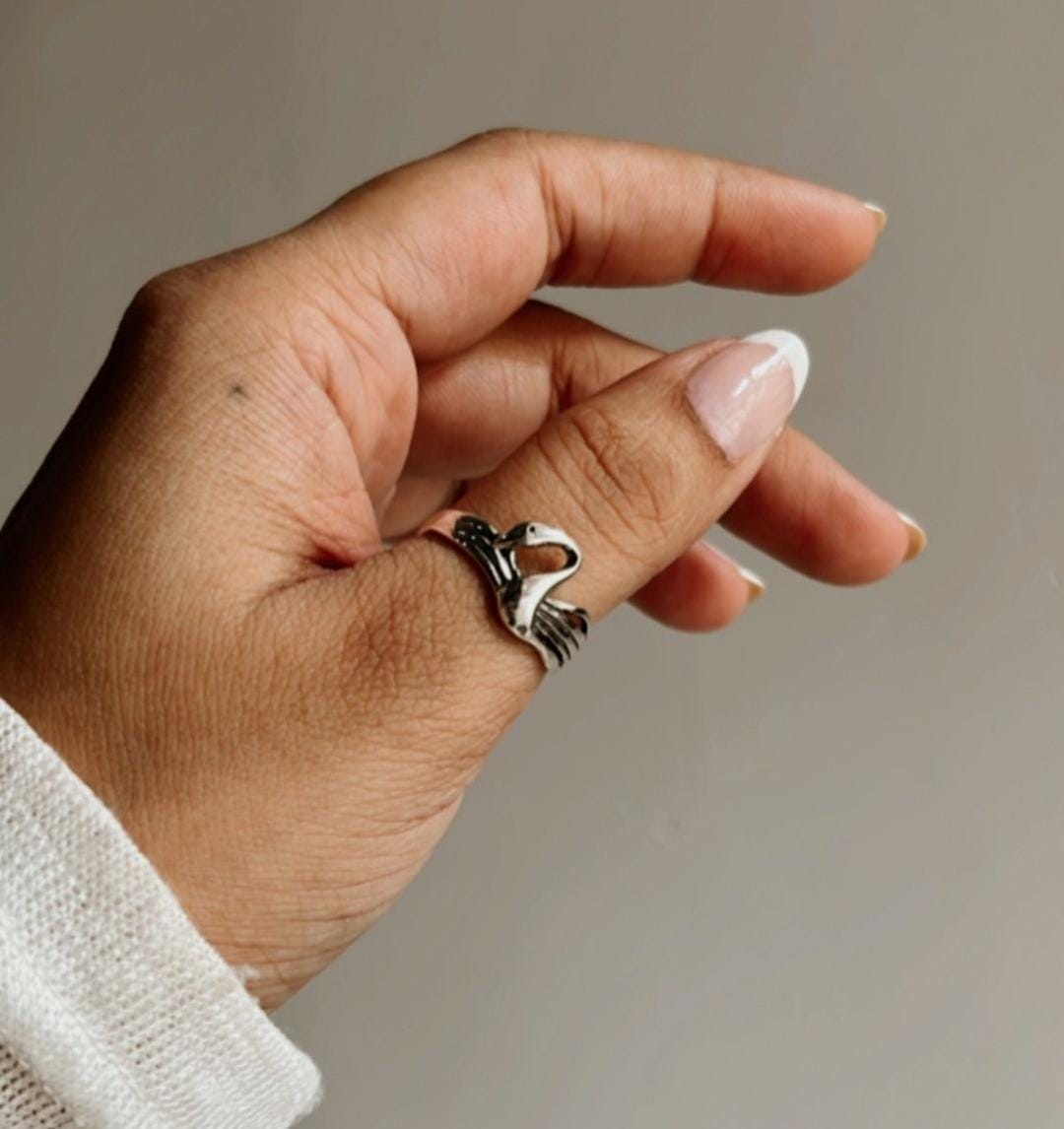 Handcrafted swan ring in sterling silver