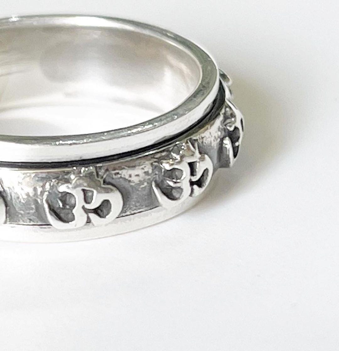 Spiritual Om Aum Spinner Ring in Silver