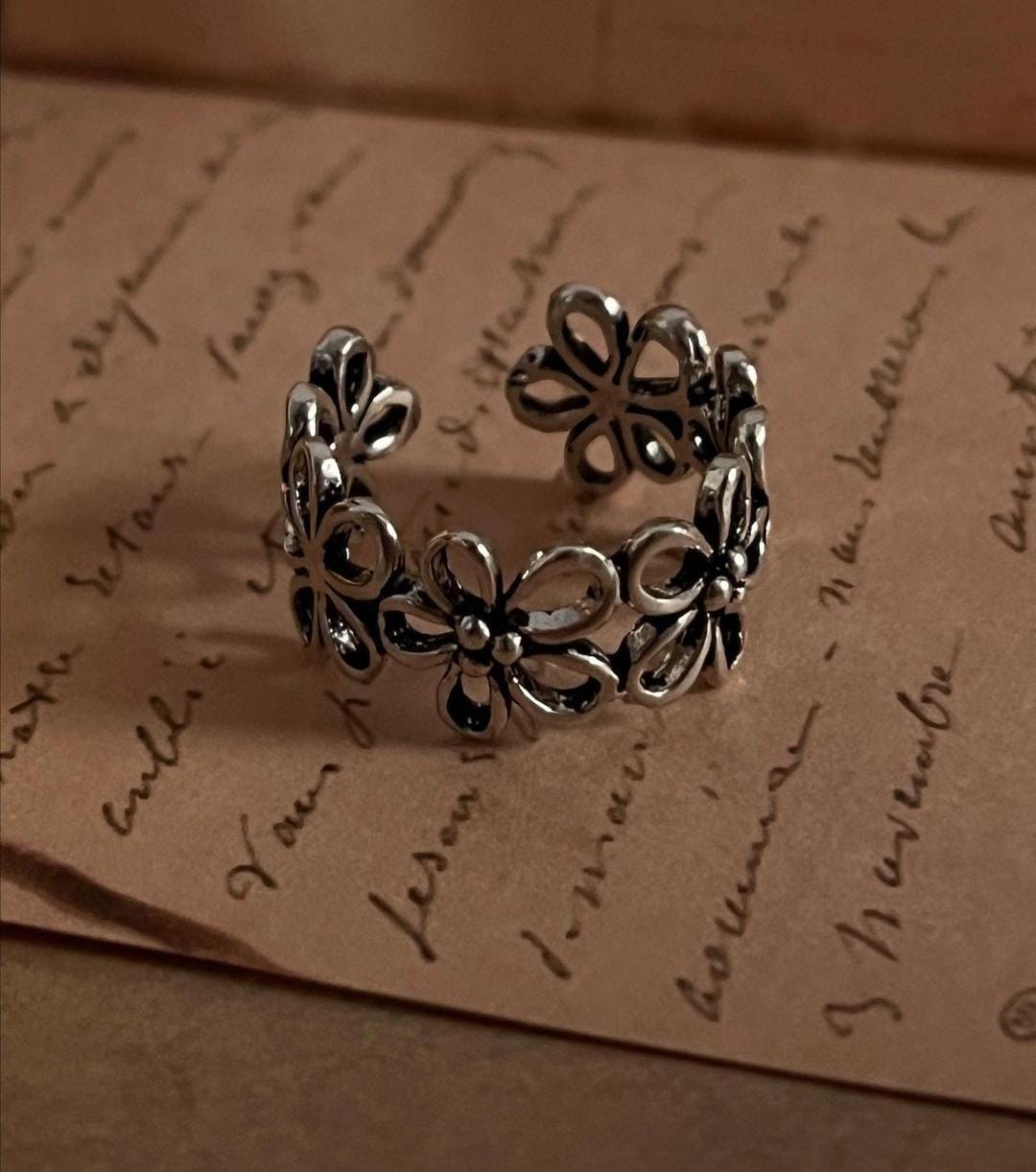 Chic Floral Design Adjustable Silver Ring