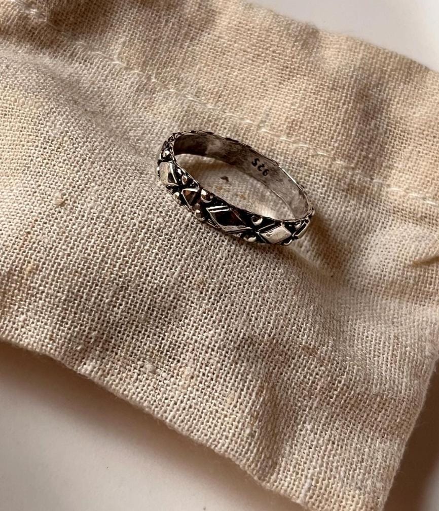 Boho-style tribal Rawa silver band ring