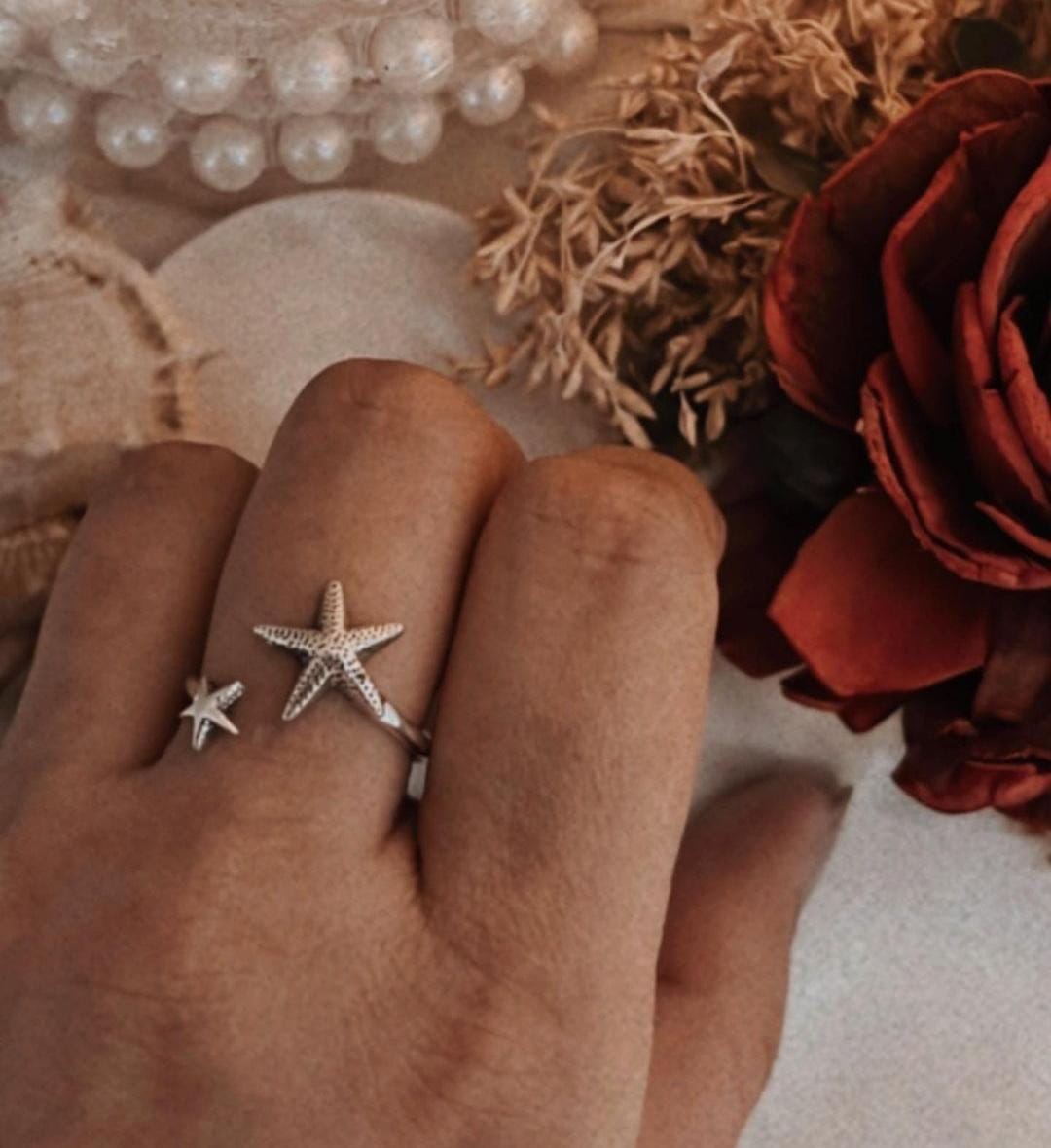 Trendy starfish adjustable silver ring with intricate details