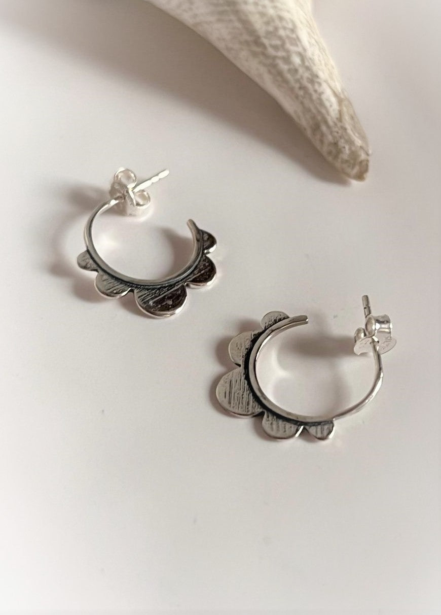 Chic 925 Silver Half Hoops with Flower Embellishment