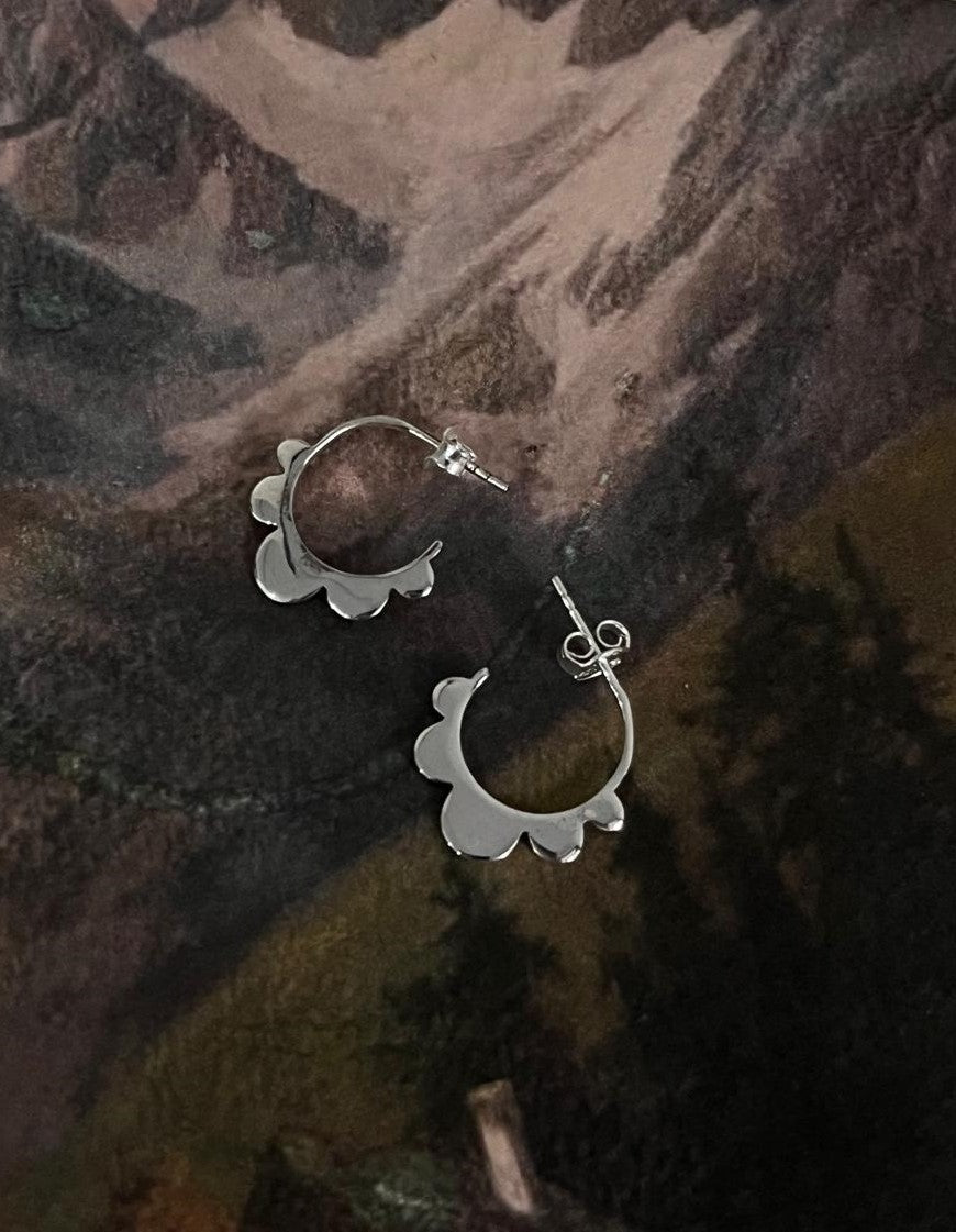 Delicate Floral 925 Silver Hoop Earrings