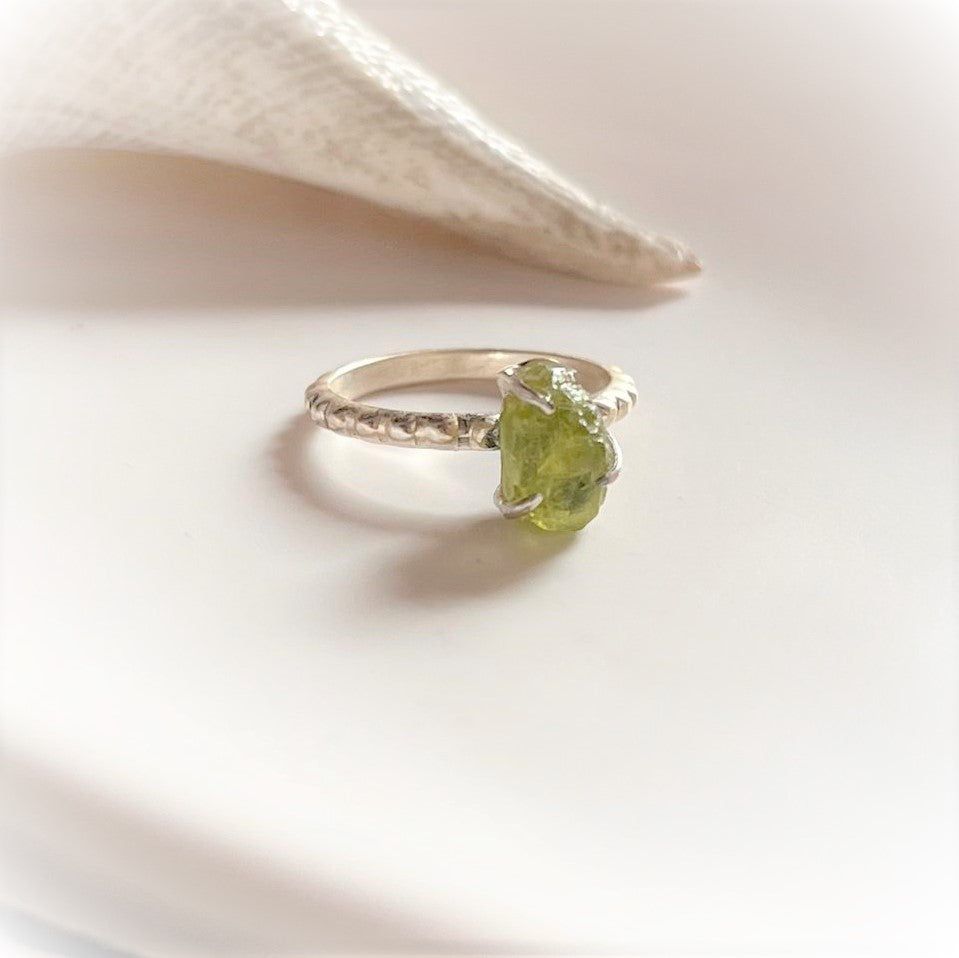 Sterling Silver Peridot Raw Uncut Dot Band Ring