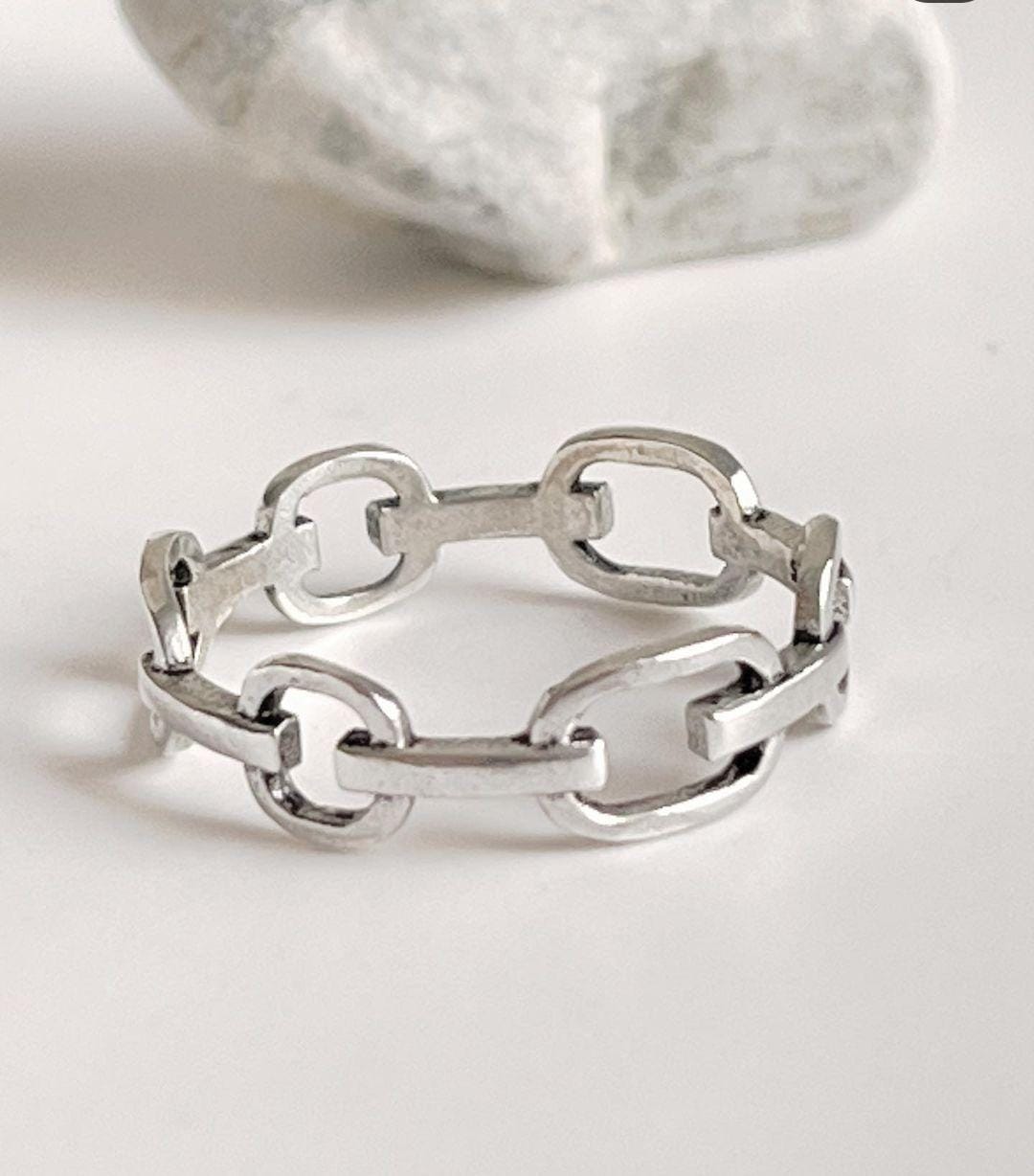 Sterling Silver Link Band Ring for Modern Style