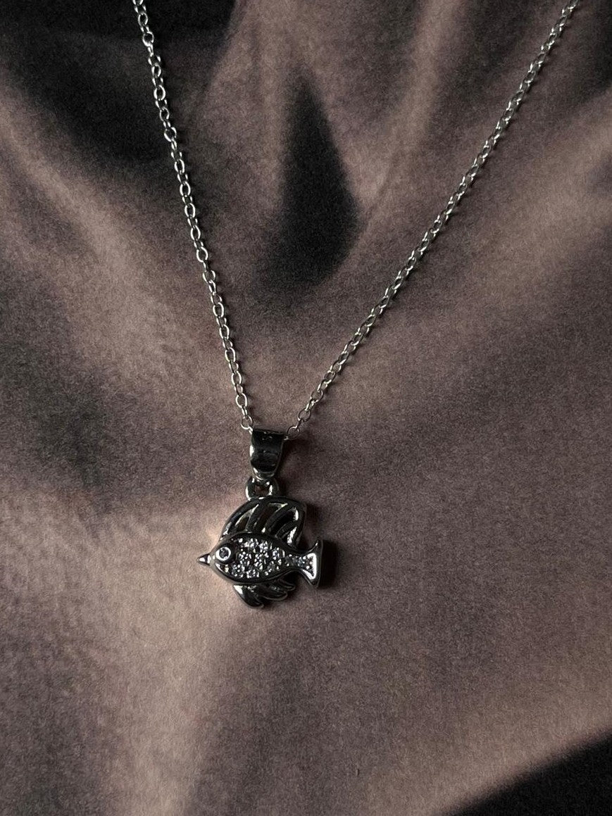 Elegant silver Pisces zodiac symbol necklace