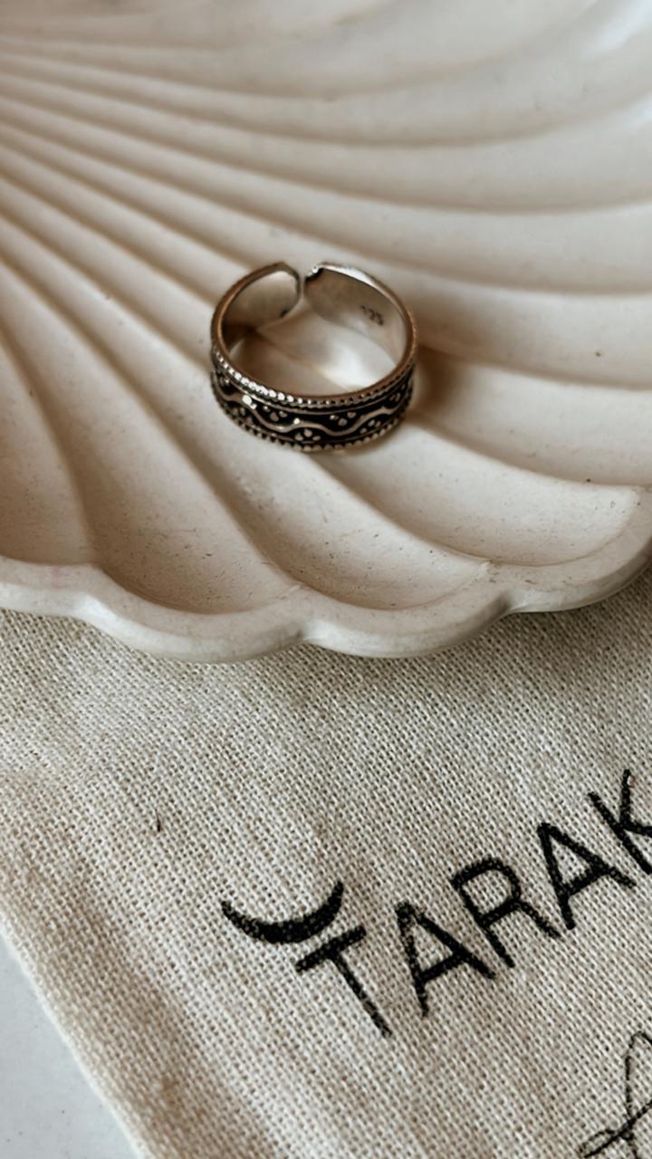 Tribal Wave Rawa Mid / Little Finger Silver Ring