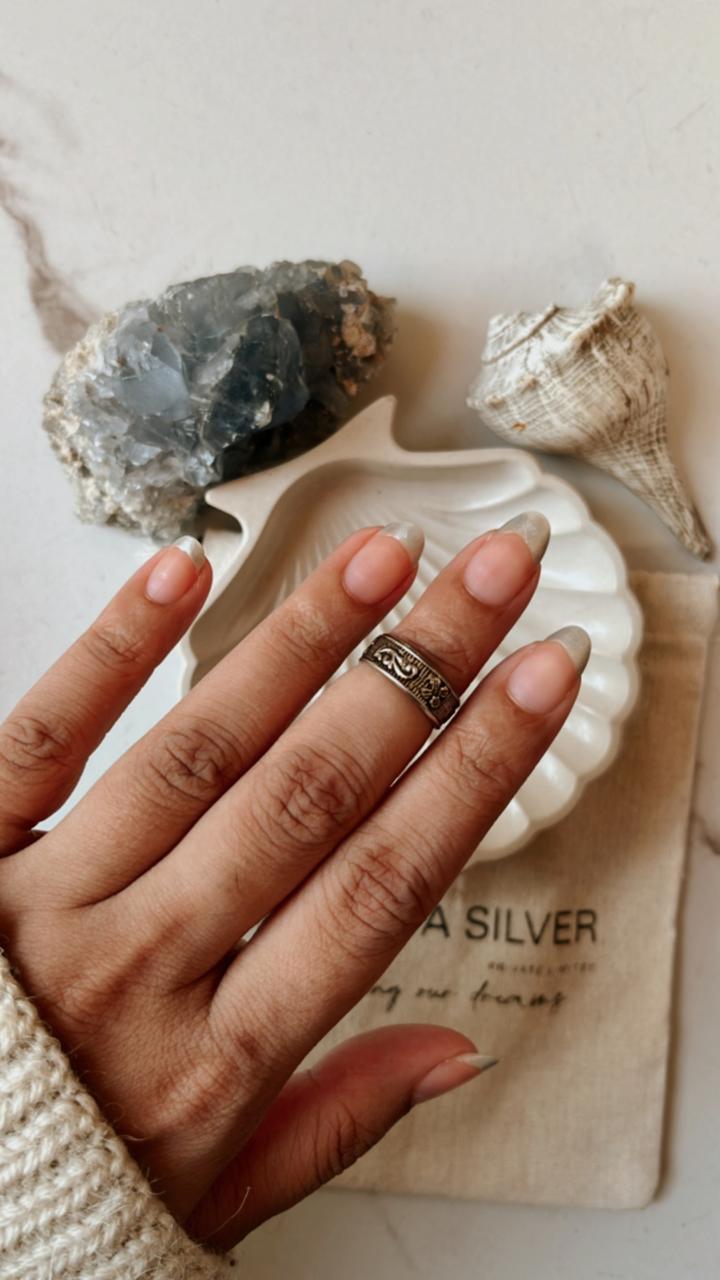 Flower Garden Design Silver Ring for Mid or Little Finger