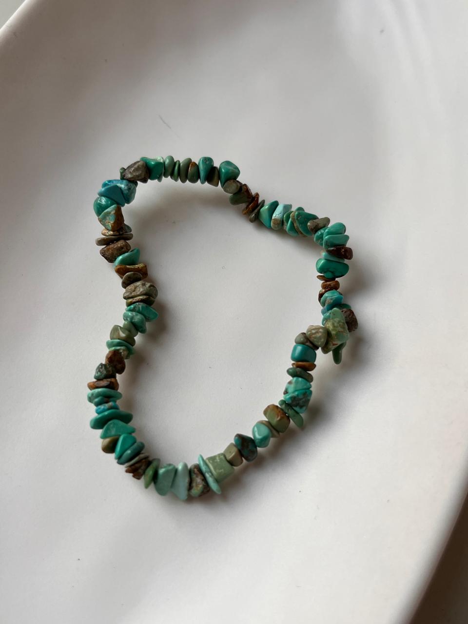 Close-up of Turquoise Natural Chips Bracelet