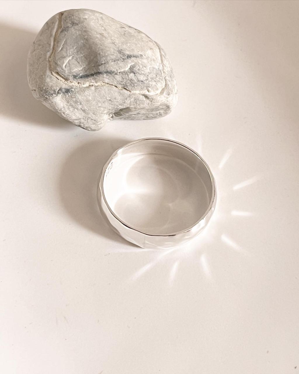 925 silver thick band ring with a hammered finish for a unique look