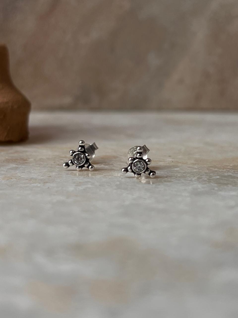 Rawa White Cz Stone Studs 925 Sterling Silver Earrings