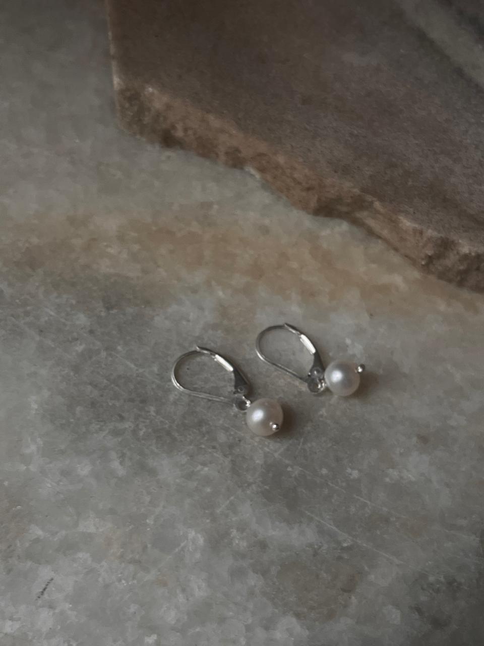 Everyday Wear Freshwater Pearl 925 Silver Lever Back Earrings