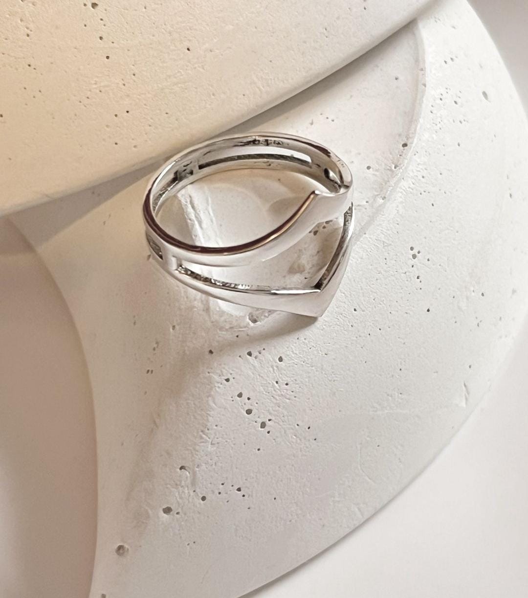Double Chevron Inverted Stackable Ring