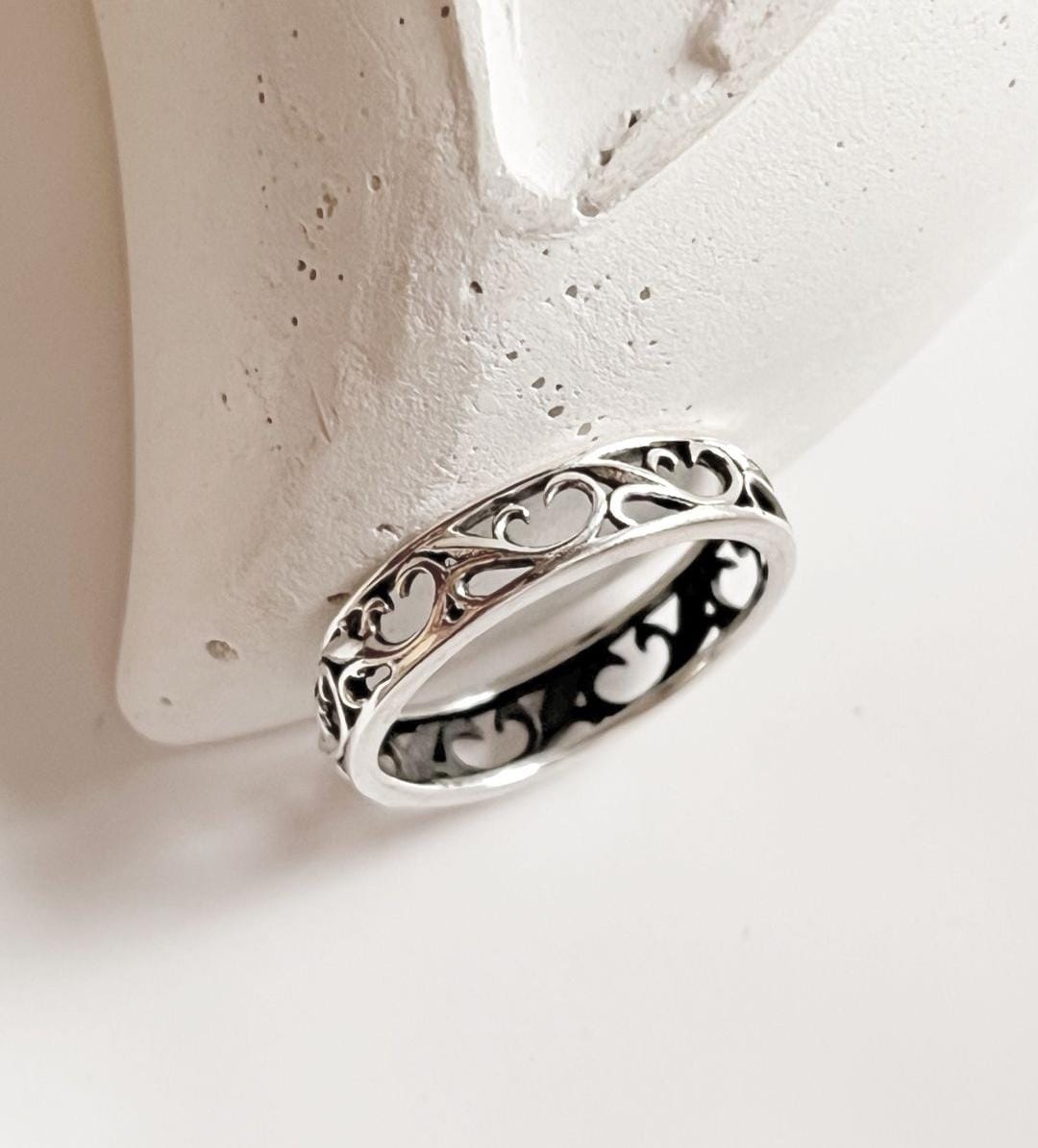 Vintage Filgrie Band Ring