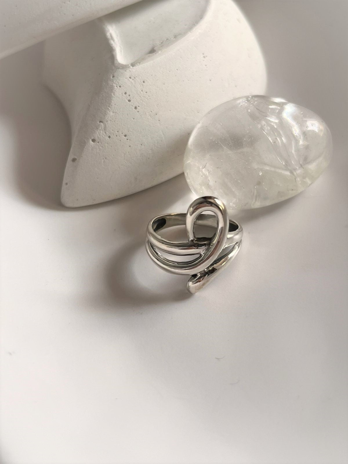 sculpture knot ring