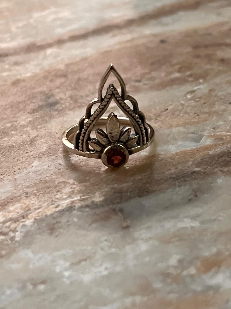 Garnet-studded silver crown stack ring in boho style