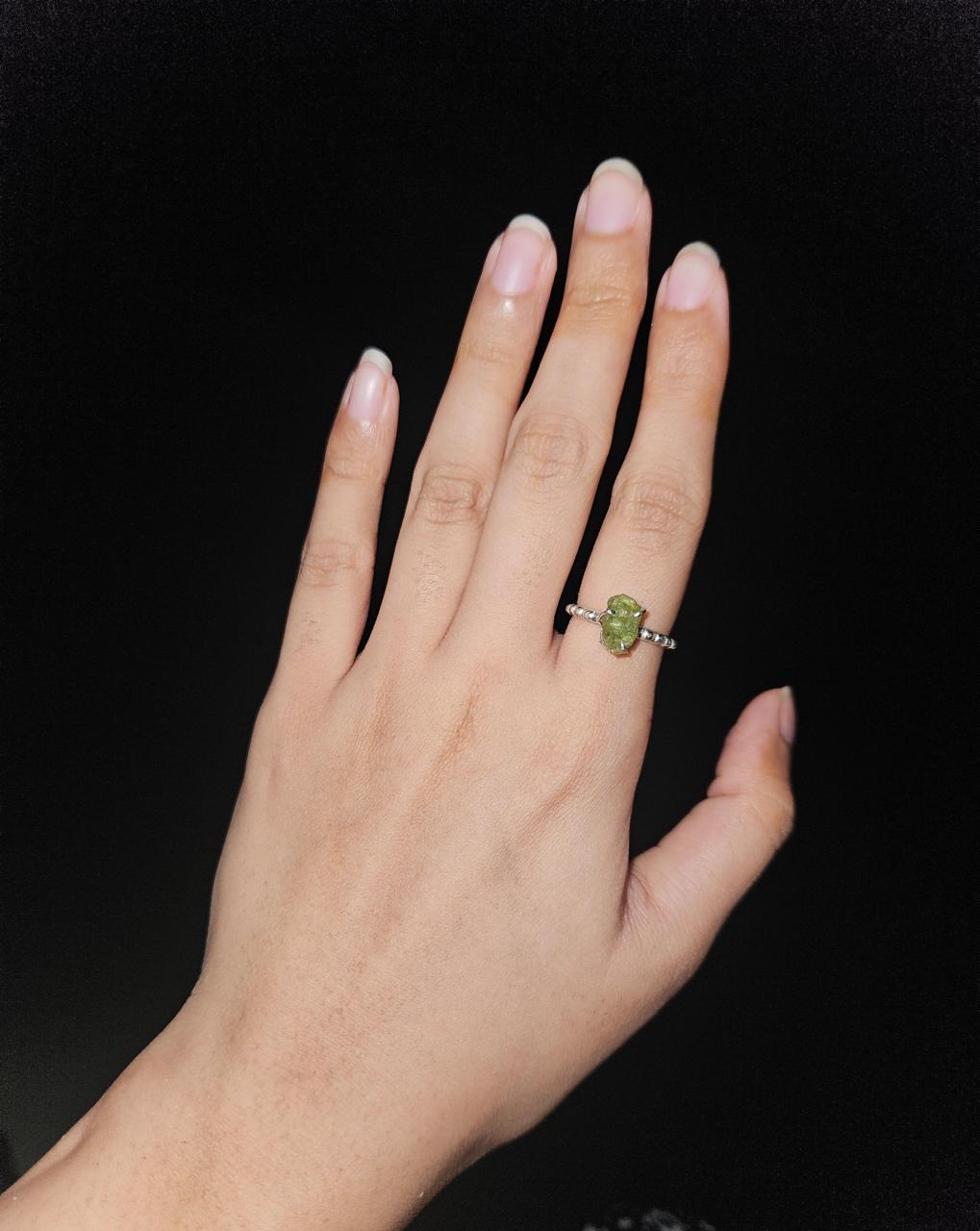 Raw Uncut Peridot Crystal Dot Band Silver Ring