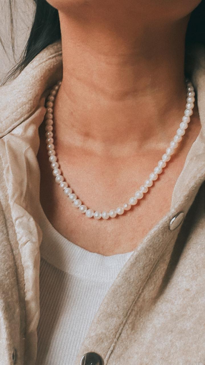 Natural Freshwater Pearls Necklace in Silver