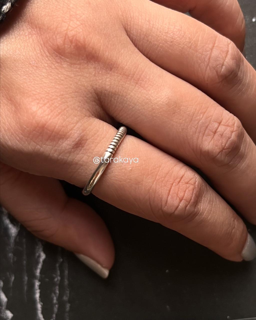 925 Silver 2 in 1 Plain and Rope Stack Band Ring - Elegant Mixed Metal Design