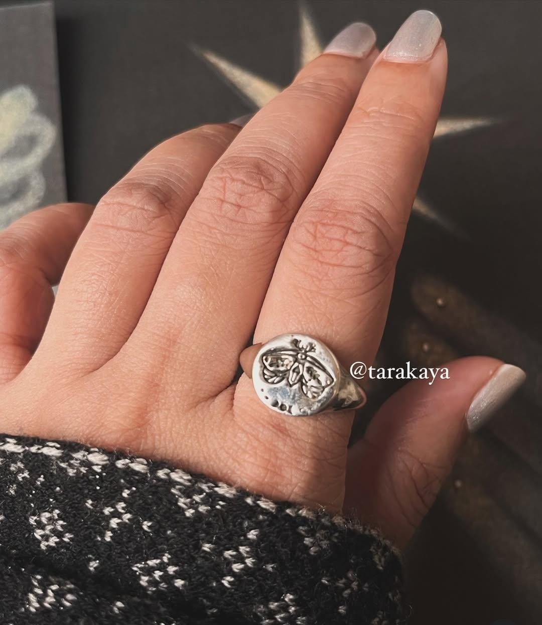 Stylish Moth and Cosmic Engraving 925 Silver Ring for Modern Wear