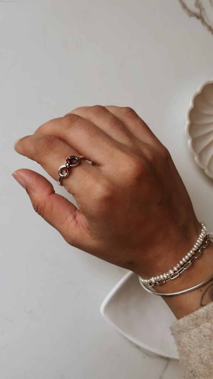 Garnet Infinity Ring 925 Silver Elegant Jewelry