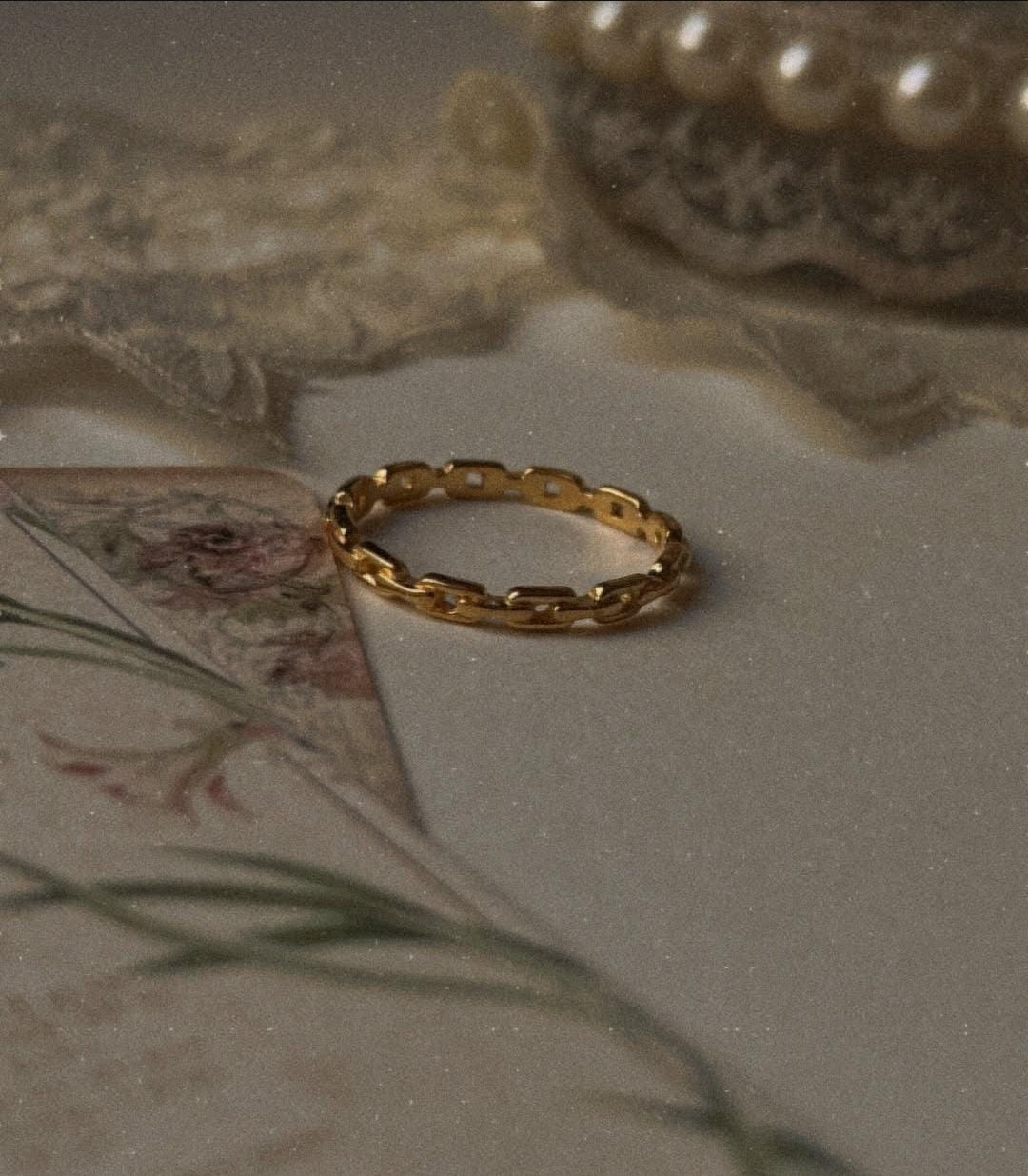 Delicate Gold Vermeil Link Ring for Stacking