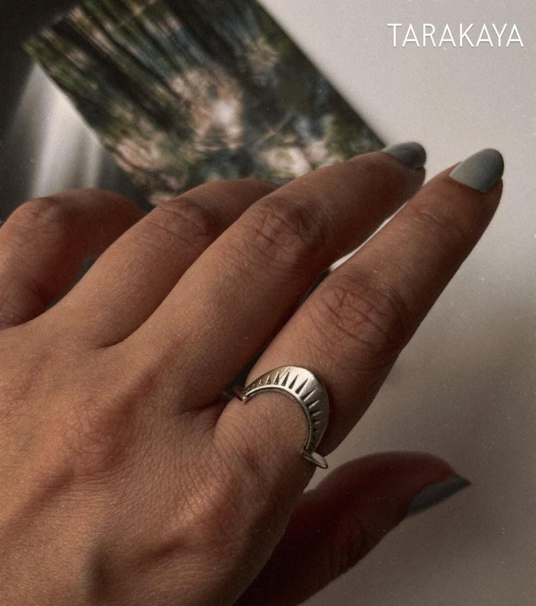 Tribal Sunrays Stackable Ring in 925 Silver