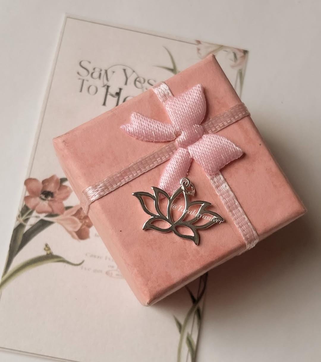 Lotus flower necklace in high-quality 925 sterling silver